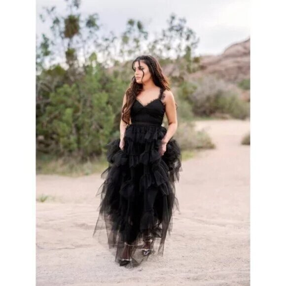 BETSY & ADAM Tiered Ruffle Tulle Gown in Black Size US 4 - Picture 11 of 13